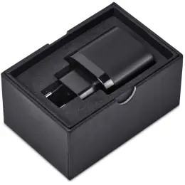 Alex Varga Salazar Fast Charge 65W PD Wall Charger Gift Box Open